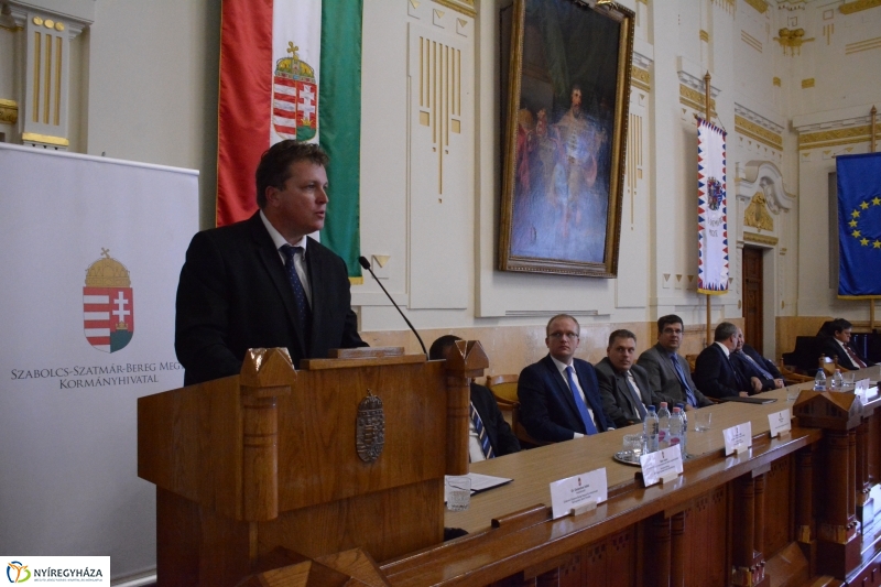 Kormányablak átadása Nyíregyházán
