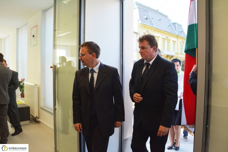 Kormányablak átadása Nyíregyházán