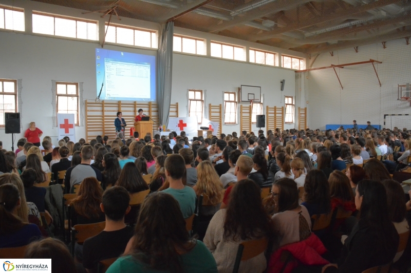 Drogprevenciós előadás a Kölcseyben