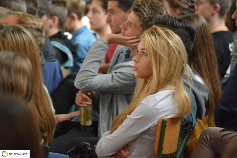 Drogprevenciós előadás a Kölcseyben