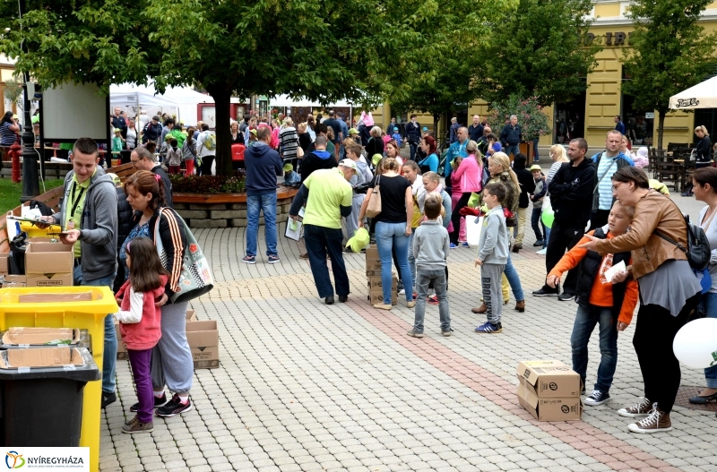 Szelektív Szombat a Kossuth téren 1