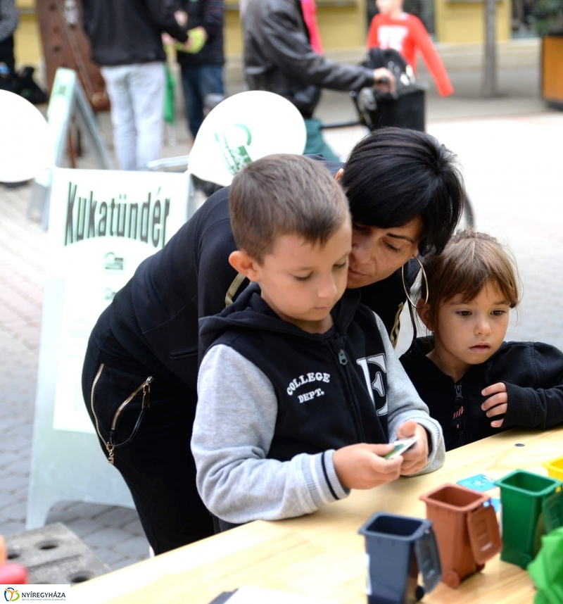 Szelektív Szombat a Kossuth téren 1