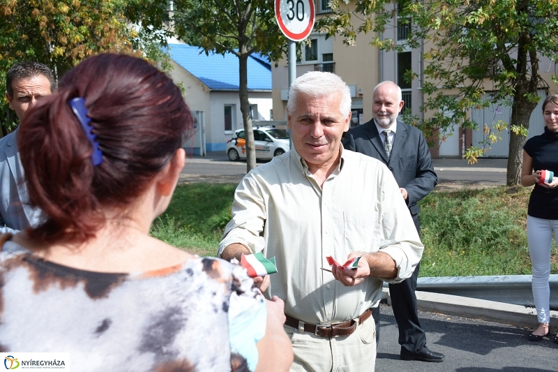 Érkerti utak átadása