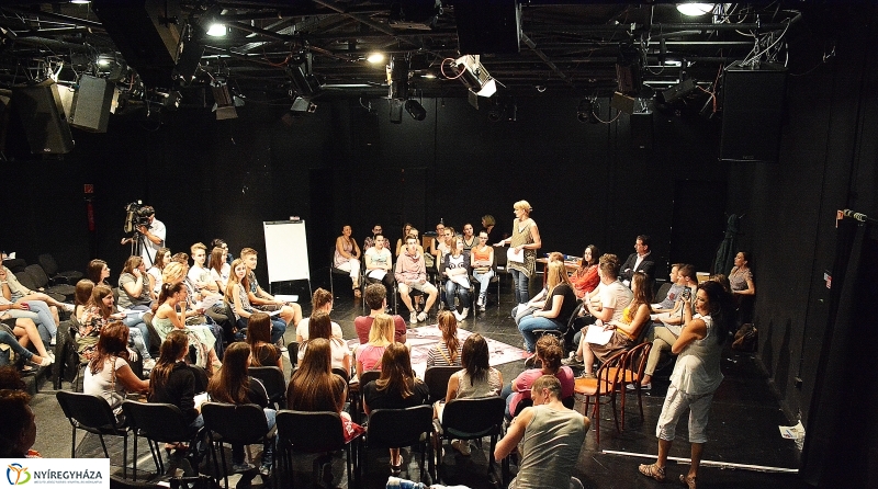 Interaktív előadás a Művész Stúdióban