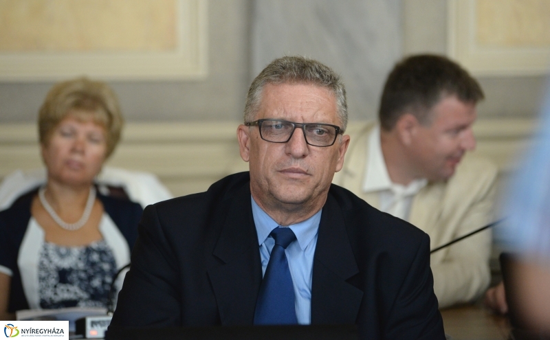 Városi közgyűlés szeptemberben