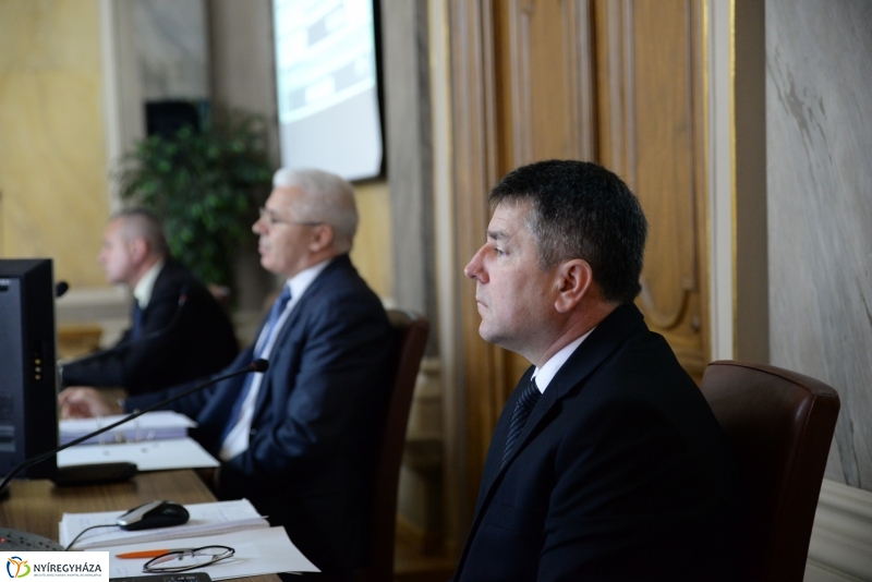 Városi közgyűlés szeptemberben