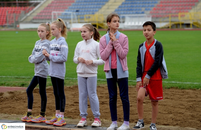 Diáksportnap a Városi Stadionban