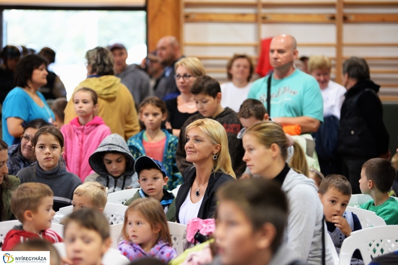 Családi nap Sóstóhegyen  csepergő esőben