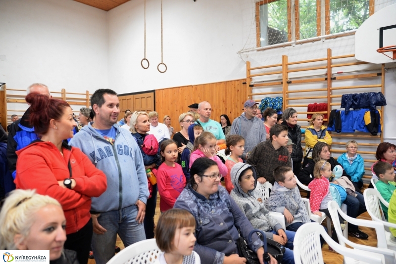 Családi nap Sóstóhegyen  csepergő esőben