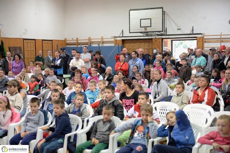 Családi nap Sóstóhegyen  csepergő esőben