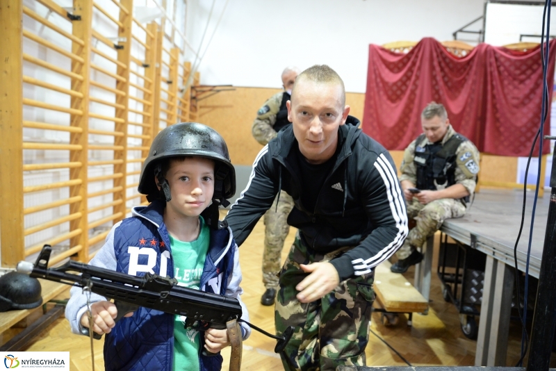 Családi nap Sóstóhegyen  csepergő esőben