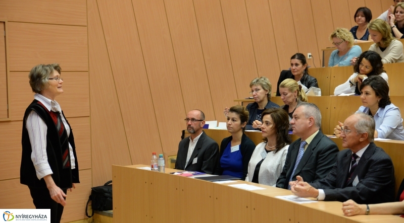 Nyelvtudással Európába-konferencia a Nyíregyházi Főiskolán