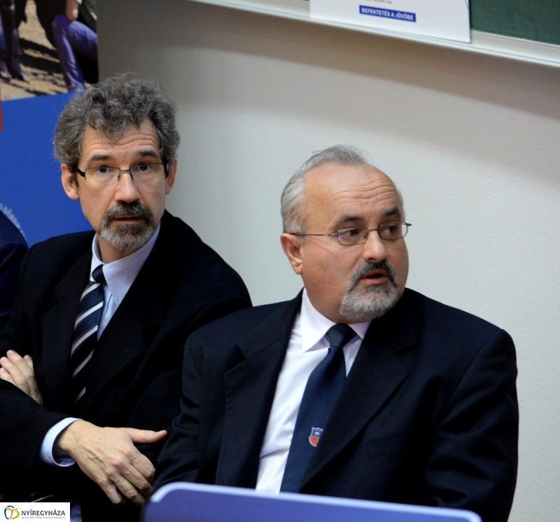 Konferencia a duális képzésről a Nyíregyházi Fóiskolán