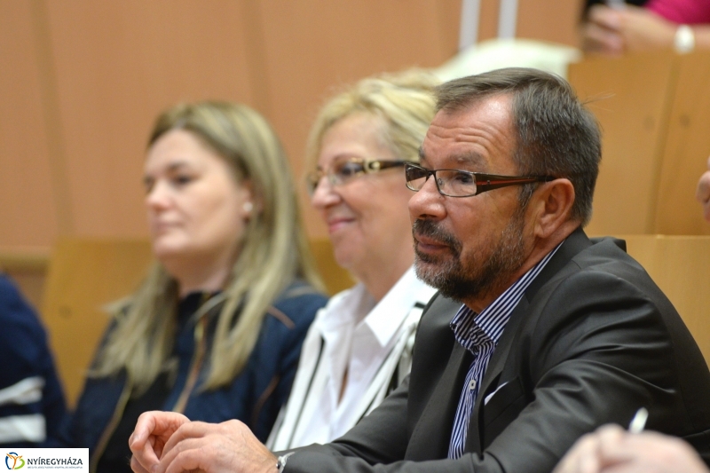 Konferencia a duális képzésről a Nyíregyházi Fóiskolán