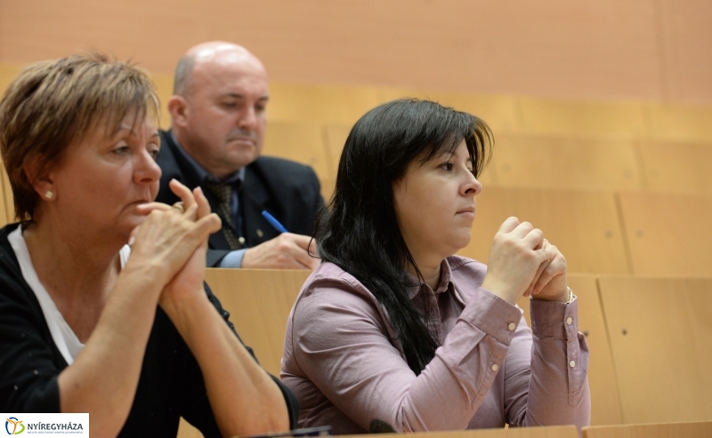 Konferencia a duális képzésről a Nyíregyházi Fóiskolán