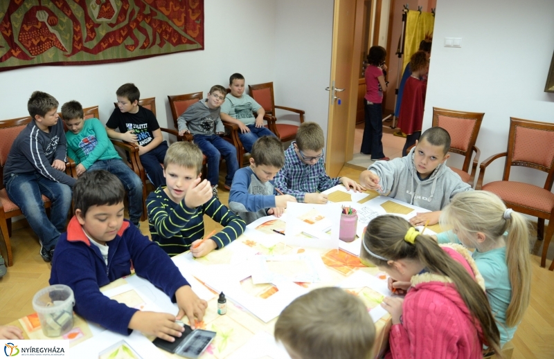 A múzeumban is népmesét hallgattak a gyerekek