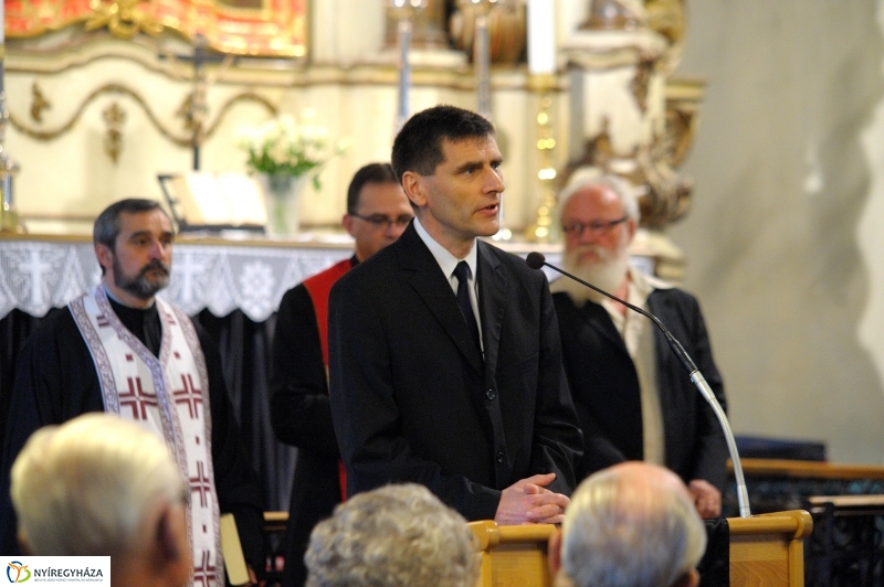 Emlékezés az aradi vértanúkra