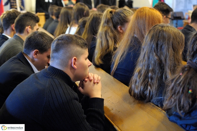 Emlékezés az aradi vértanúkra