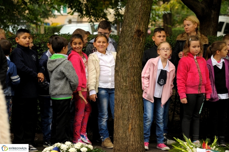 Emlékezés az aradi vértanúkra