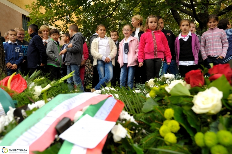 Emlékezés az aradi vértanúkra