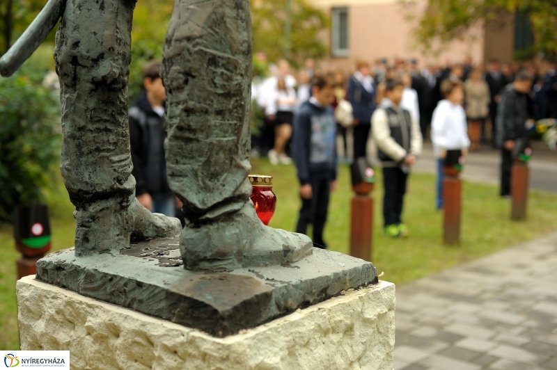 Emlékezés az aradi vértanúkra