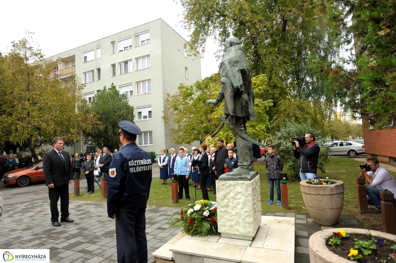 Emlékezés az aradi vértanúkra