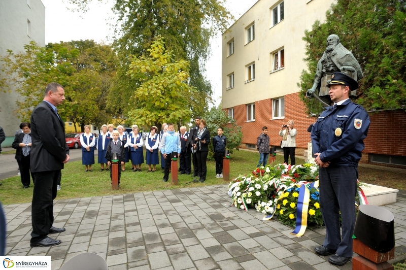 Emlékezés az aradi vértanúkra