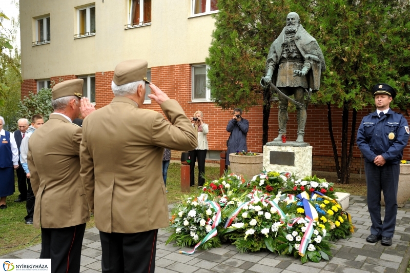 Emlékezés az aradi vértanúkra