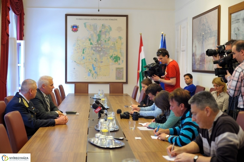 Elismerés szolgálatért