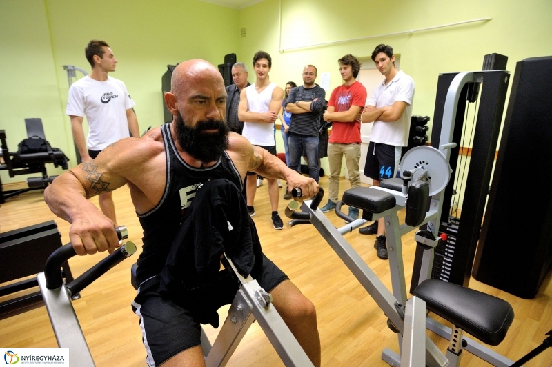 Konditerem átadás a Zrínyiben