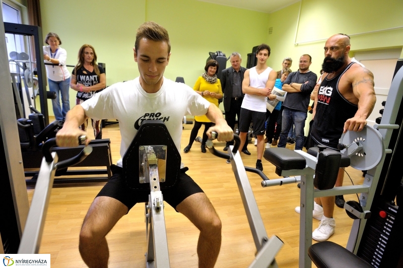 Konditerem átadás a Zrínyiben