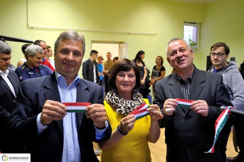 Konditerem átadás a Zrínyiben