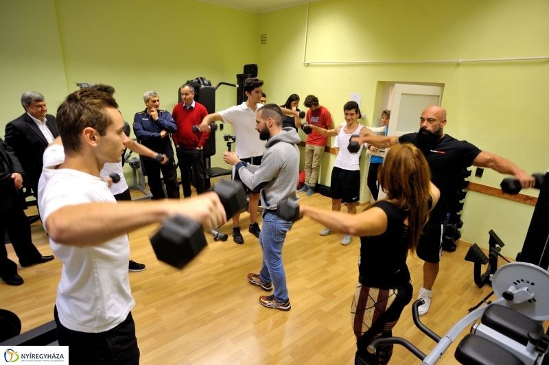 Konditerem átadás a Zrínyiben