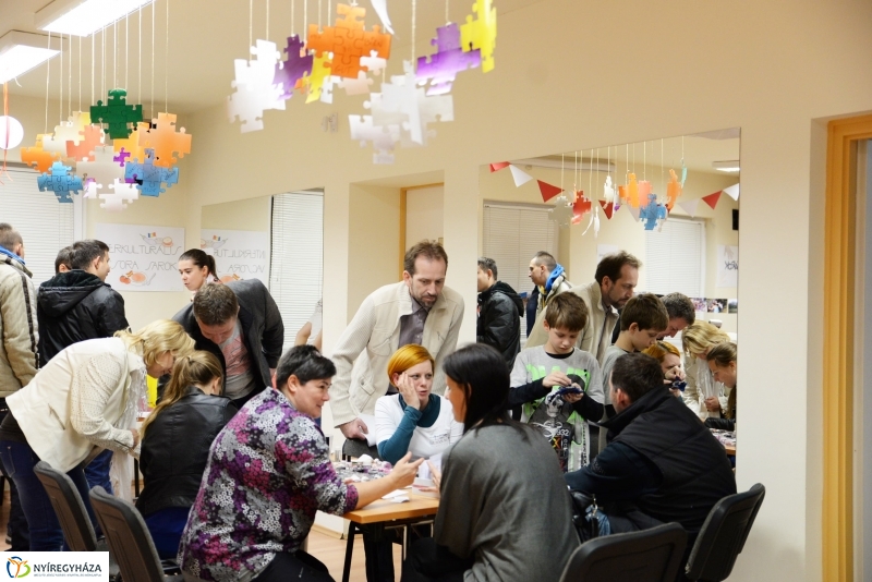 Civilek az éjszakában-a Humán Net Alapítvány rendezvénye