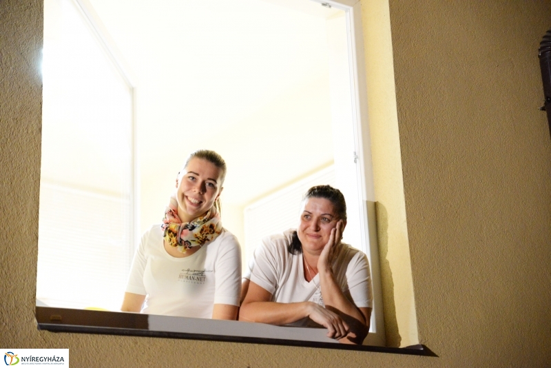 Civilek az éjszakában-a Humán Net Alapítvány rendezvénye