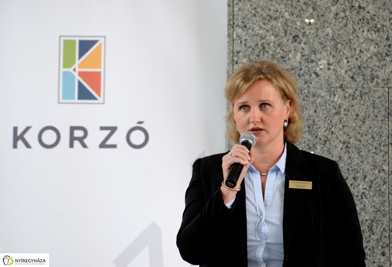 Arculatváltás a Korzóban