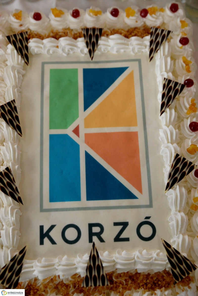 Arculatváltás a Korzóban