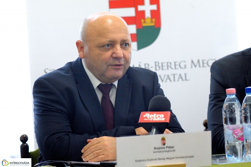 Sajtótájékoztató a földtörvényről