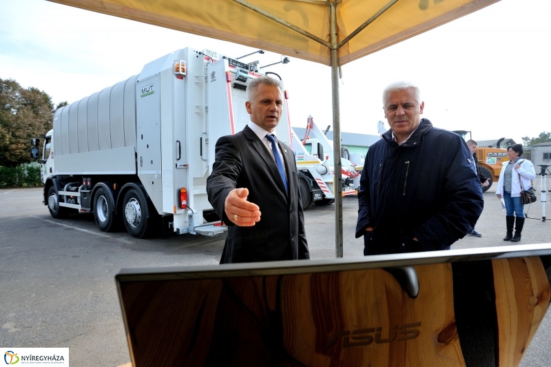 Korszerű hulladékszállítás Nyíregyházán