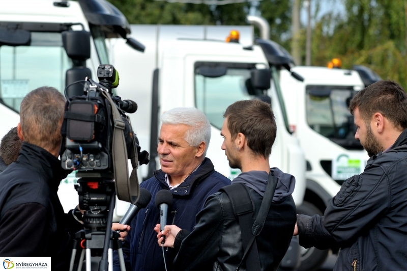 Korszerű hulladékszállítás Nyíregyházán