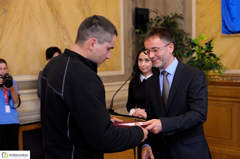 Ezüstlelet a városházán