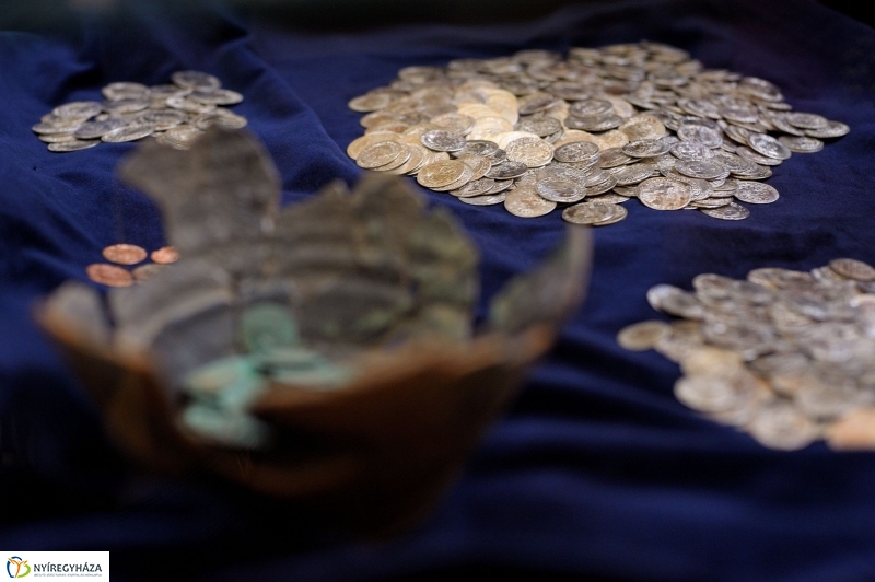 Ezüstlelet a városházán