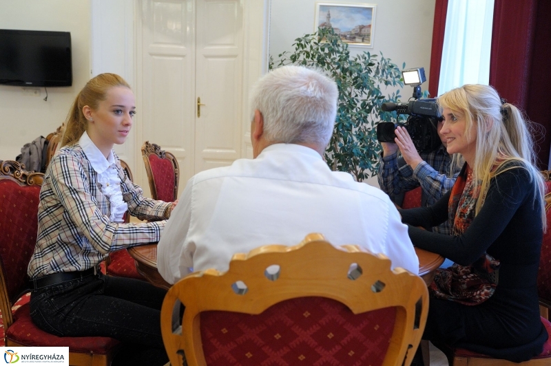 Trizner Laura a Városházán