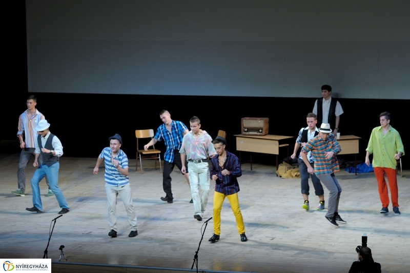 Az Eötvös József Gyakorló Általános Iskola és Gimnázium szalagavató műsora