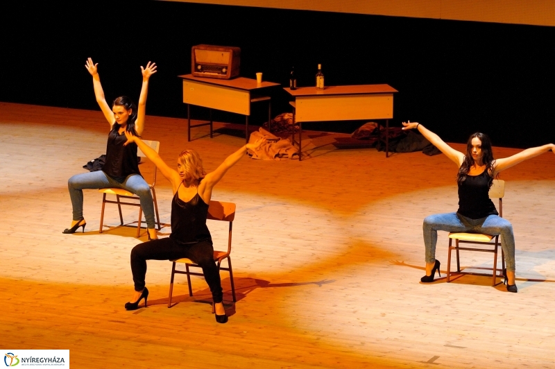 Az Eötvös József Gyakorló Általános Iskola és Gimnázium szalagavató műsora