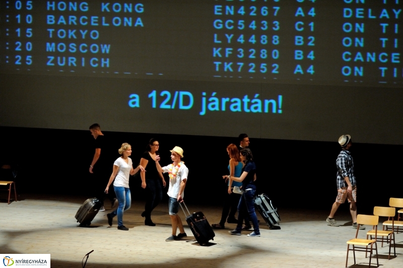 Az Eötvös József Gyakorló Általános Iskola és Gimnázium szalagavató műsora