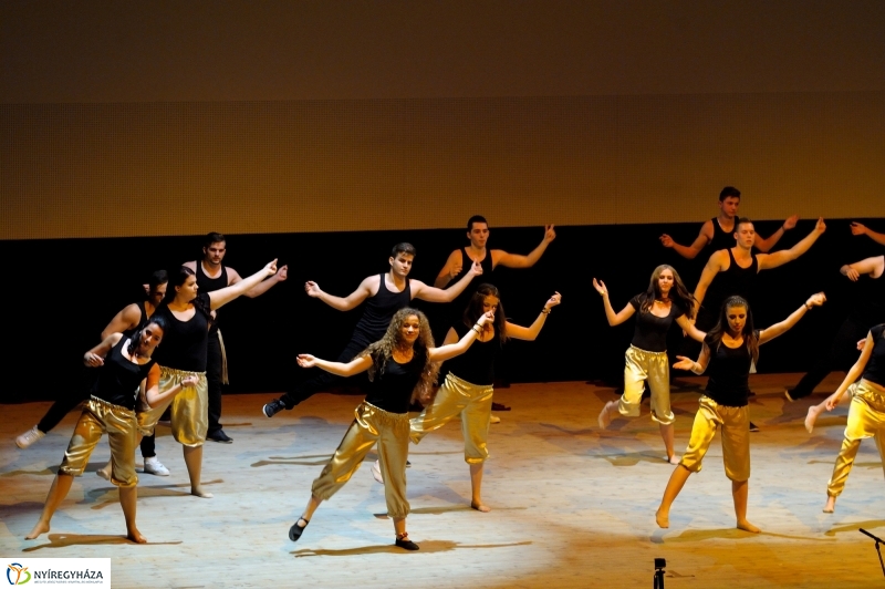 Az Eötvös József Gyakorló Általános Iskola és Gimnázium szalagavató műsora