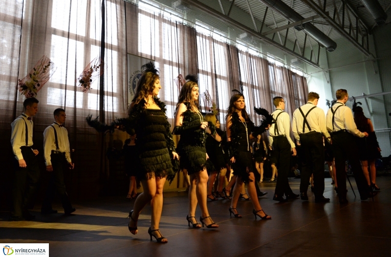 A Zrínyi Ilona Gimnázium szalagavató műsora