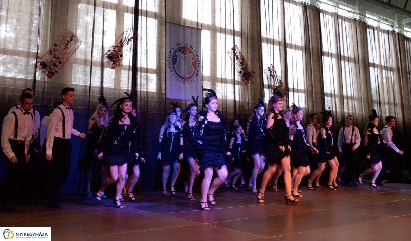 A Zrínyi Ilona Gimnázium szalagavató műsora