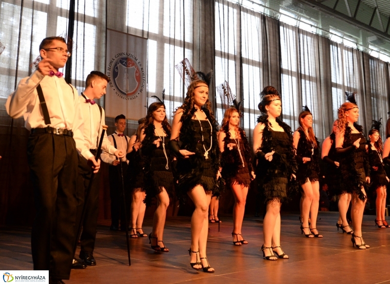 A Zrínyi Ilona Gimnázium szalagavató műsora